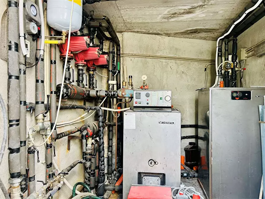 Immagine 69 di Villa in vendita  in Viale Piaggio a Ormea