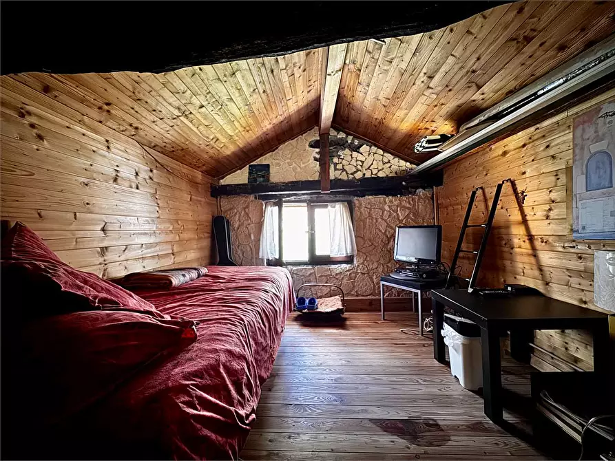 Immagine 24 di Appartamento in vendita  in Via De Filippi 31 a Pieve Di Teco