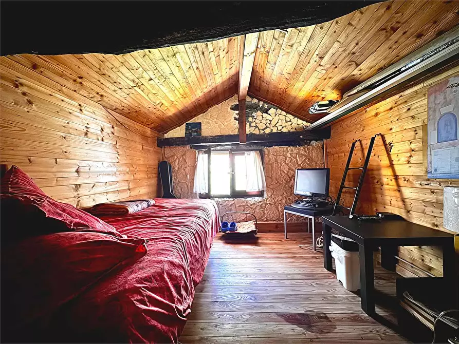 Immagine 24 di Appartamento in vendita  in Via De Filippi 31 a Pieve Di Teco