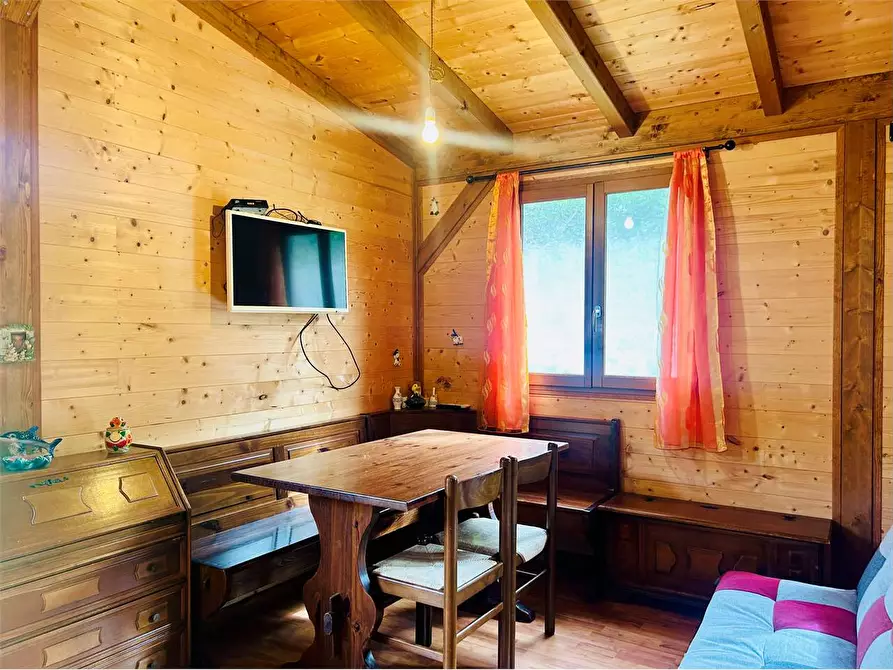 Immagine 9 di Dépendance in vendita  in Campeggio Alpino a Pornassio