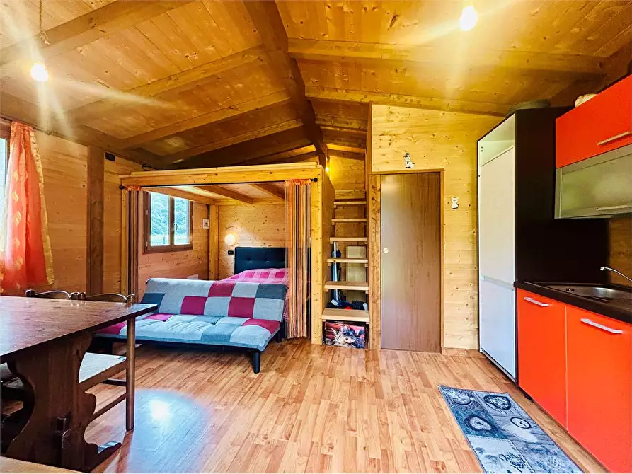 Immagine 10 di Dépendance in vendita  in Campeggio Alpino a Pornassio