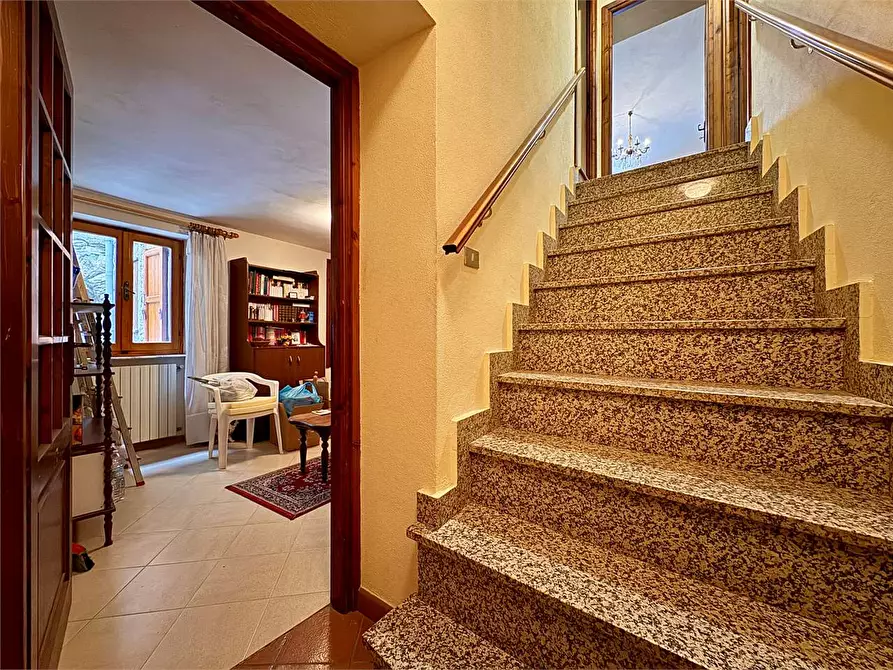 Immagine 37 di Casa indipendente in vendita  in Via Buenos Aires 15 a Rezzo