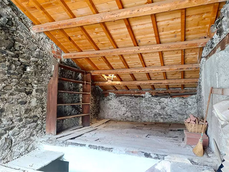 Immagine 10 di Rustico / casale in vendita  in Via Pelazza 18 a Ormea