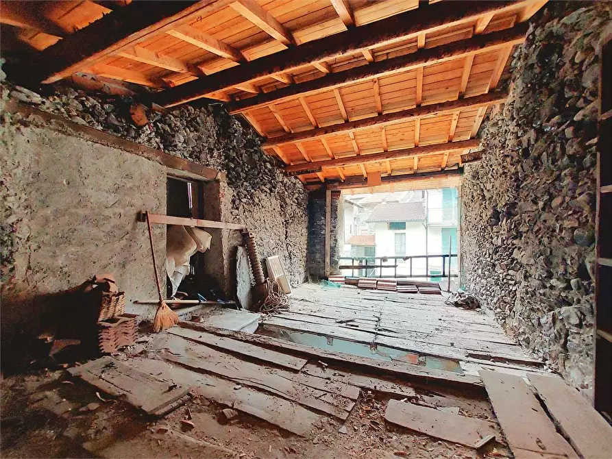 Immagine 12 di Rustico / casale in vendita  in Via Pelazza 18 a Ormea