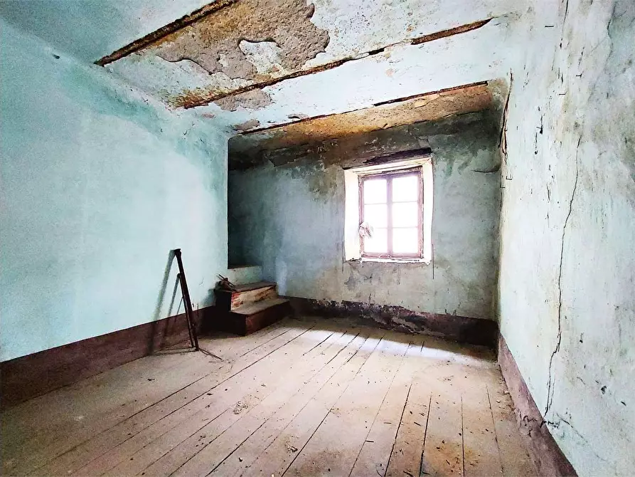 Immagine 8 di Rustico / casale in vendita  in Via Pelazza 18 a Ormea