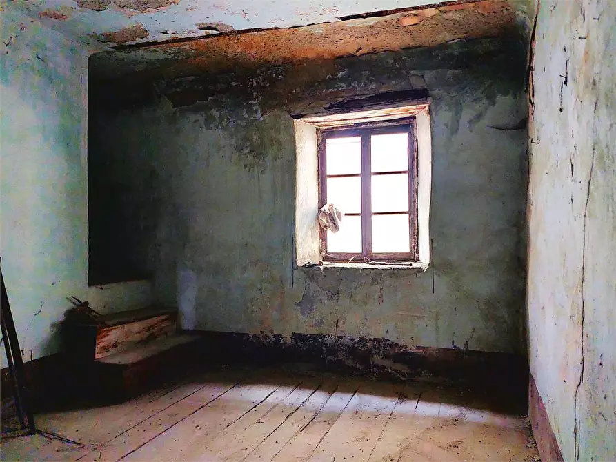 Immagine 9 di Rustico / casale in vendita  in Via Pelazza 18 a Ormea