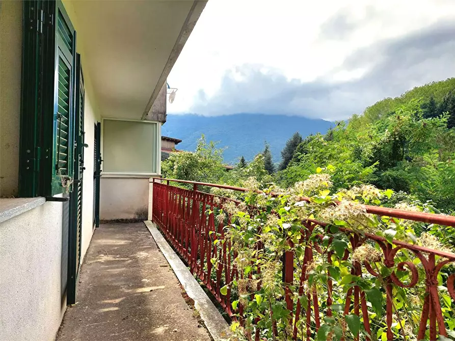 Immagine 2 di Appartamento in vendita  in Via Mendatica a Cosio D'arroscia