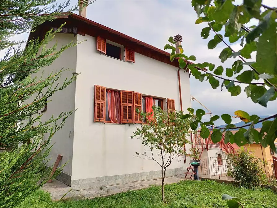 Immagine 38 di Porzione di villa in vendita  in Via Rosso 31 a Pornassio