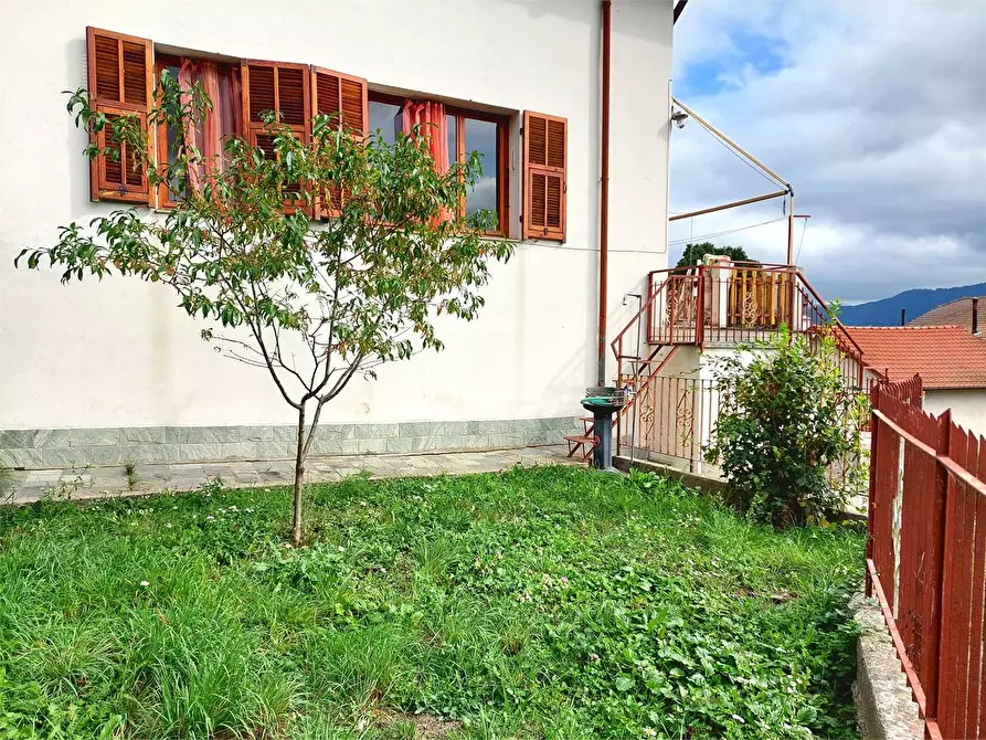 Immagine 40 di Porzione di villa in vendita  in Via Rosso 31 a Pornassio