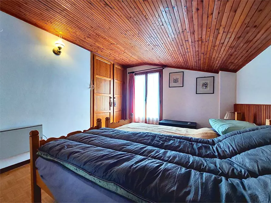 Immagine 24 di Porzione di villa in vendita  in Via Rosso 31 a Pornassio