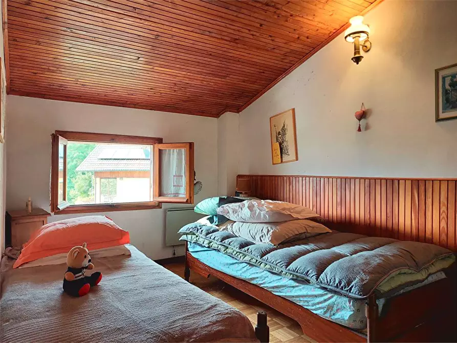 Immagine 29 di Porzione di villa in vendita  in Via Rosso 31 a Pornassio