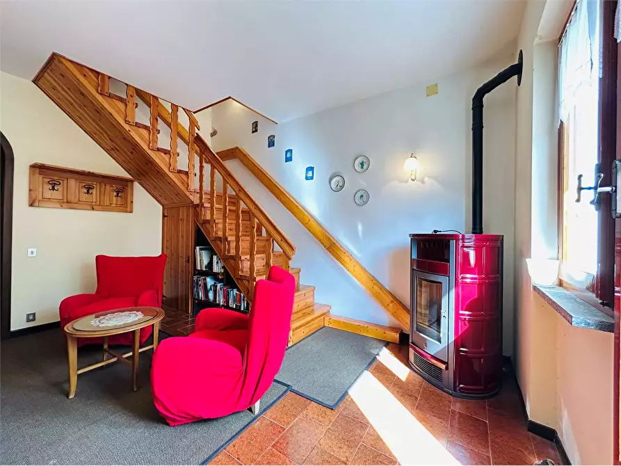 Immagine 17 di Casa bifamiliare in vendita  in Frazione Mindino  a Garessio