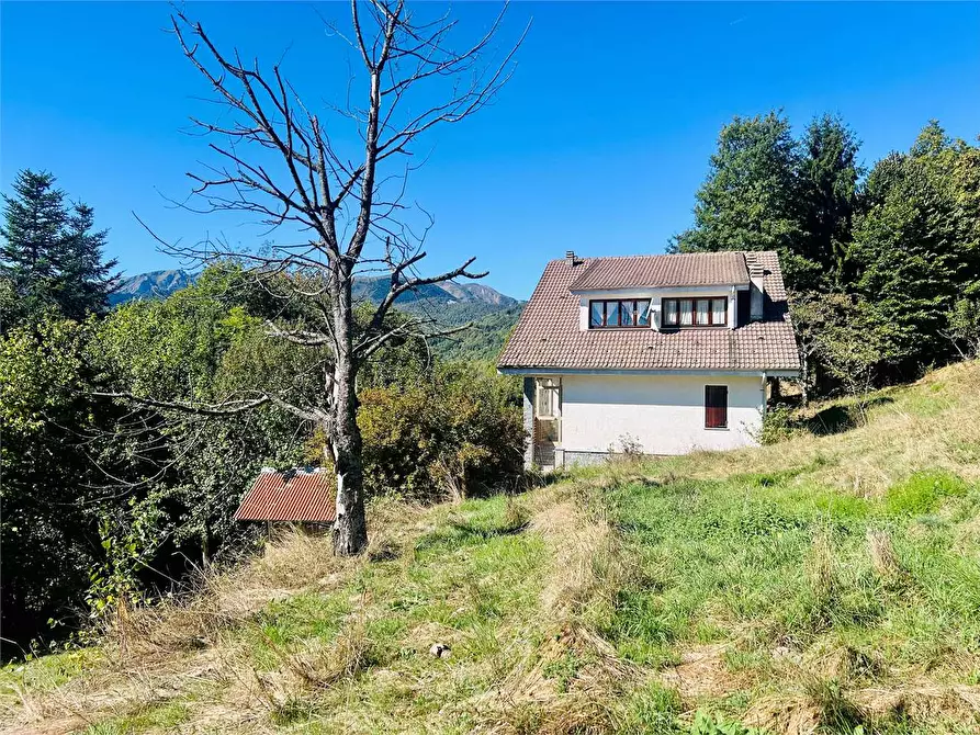 Immagine 9 di Casa bifamiliare in vendita  in Frazione Mindino  a Garessio