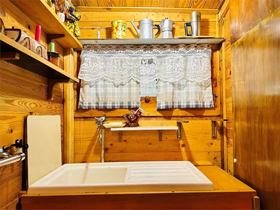 Immagine 17 di Dépendance in vendita  in Campeggio Alpino  a Pornassio