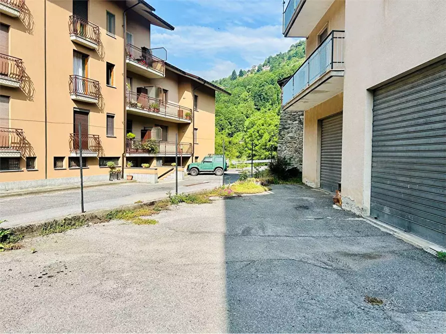 Immagine 41 di Appartamento in vendita  in Viale Piaggio a Ormea