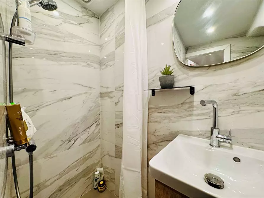 Immagine 20 di Appartamento in vendita  in Edmondo De Amicis 1 a Pieve Di Teco