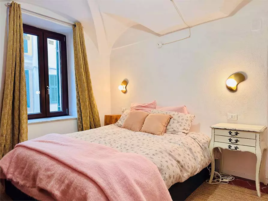 Immagine 27 di Appartamento in vendita  in Edmondo De Amicis 1 a Pieve Di Teco