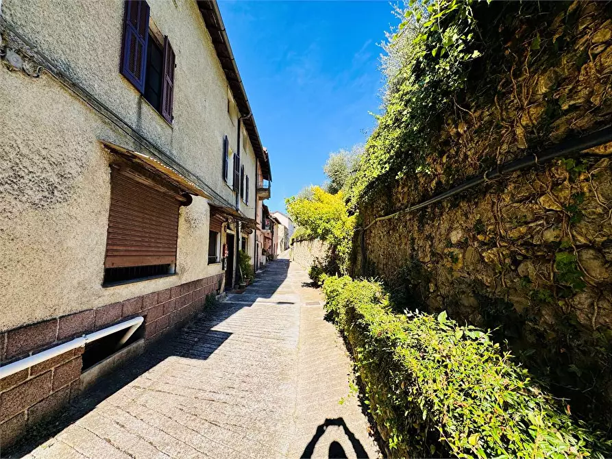 Immagine 39 di Appartamento in vendita  in Via Mazzini a Pieve Di Teco