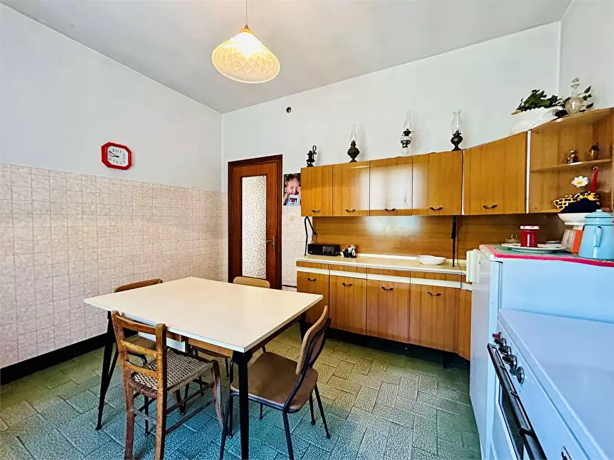 Immagine 13 di Appartamento in vendita  in Viale Piaggio a Ormea