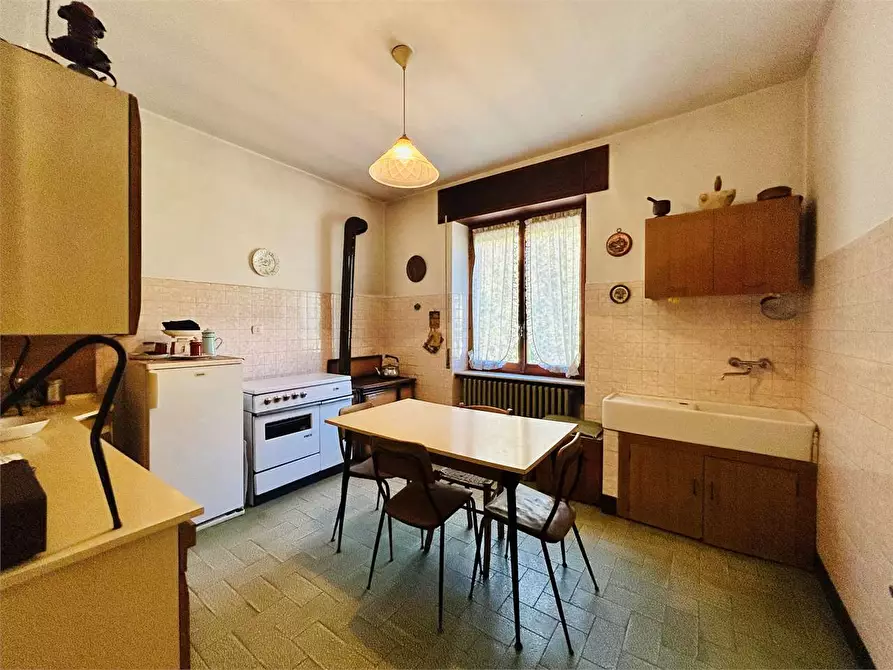 Immagine 18 di Appartamento in vendita  in Viale Piaggio a Ormea