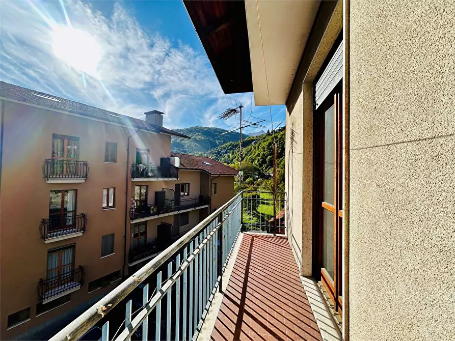 Immagine 25 di Appartamento in vendita  in Viale Piaggio a Ormea