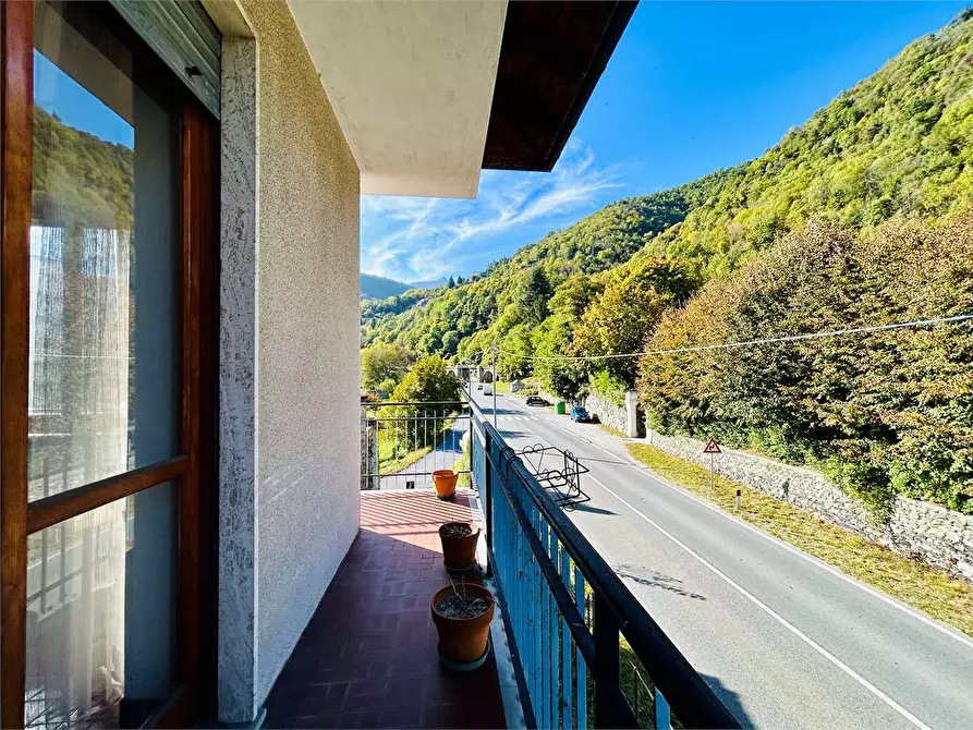 Immagine 8 di Appartamento in vendita  in Viale Piaggio a Ormea