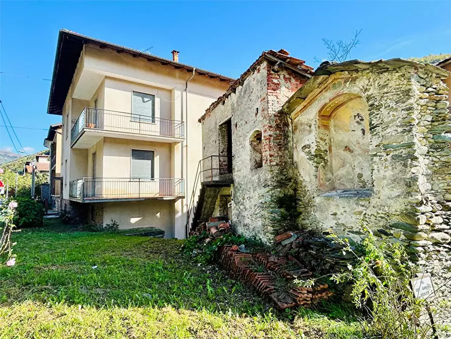 Immagine 1 di Appartamento in vendita  in Viale Piaggio a Ormea