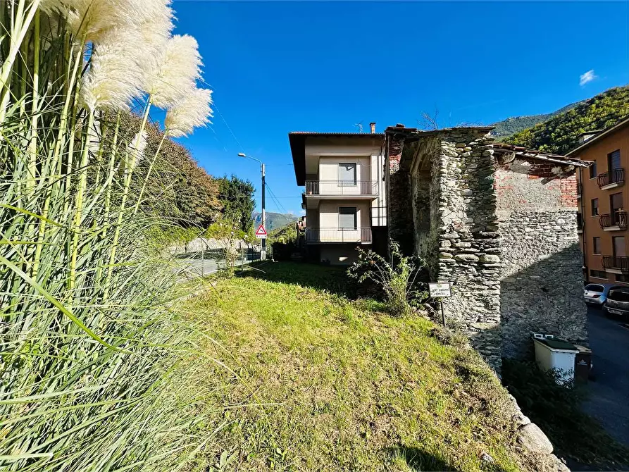 Immagine 50 di Appartamento in vendita  in Viale Piaggio a Ormea