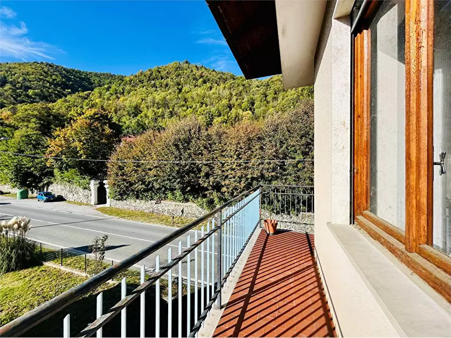 Immagine 13 di Casa indipendente in vendita  in Viale Piaggio  a Ormea