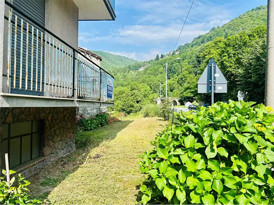 Immagine 4 di Casa indipendente in vendita  in Viale Piaggio  a Ormea