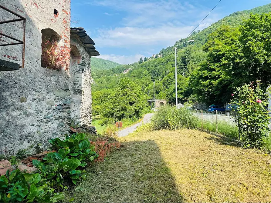 Immagine 5 di Casa indipendente in vendita  in Viale Piaggio  a Ormea