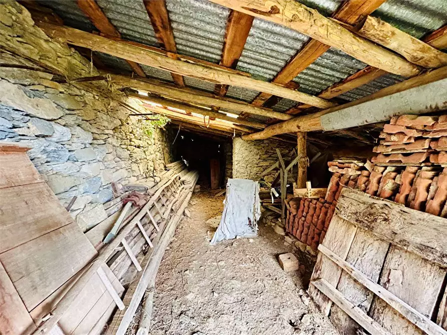 Immagine 19 di Rustico / casale in vendita  in Frazione Albra a Ormea
