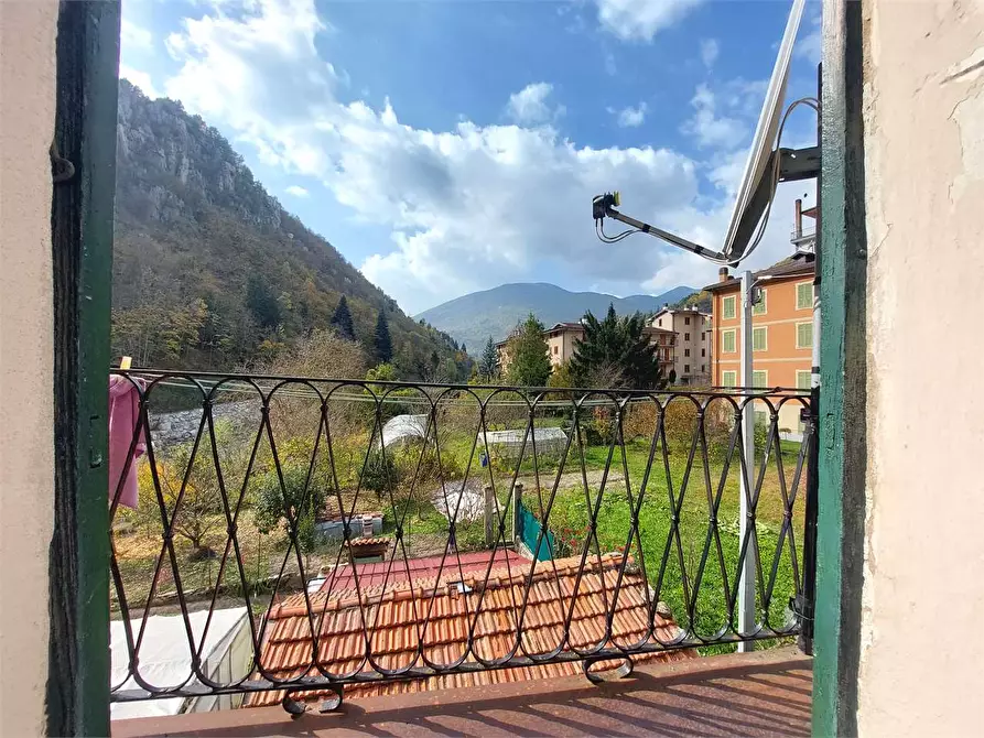 Immagine 21 di Appartamento in vendita  in Viale Cagna  66 a Ormea