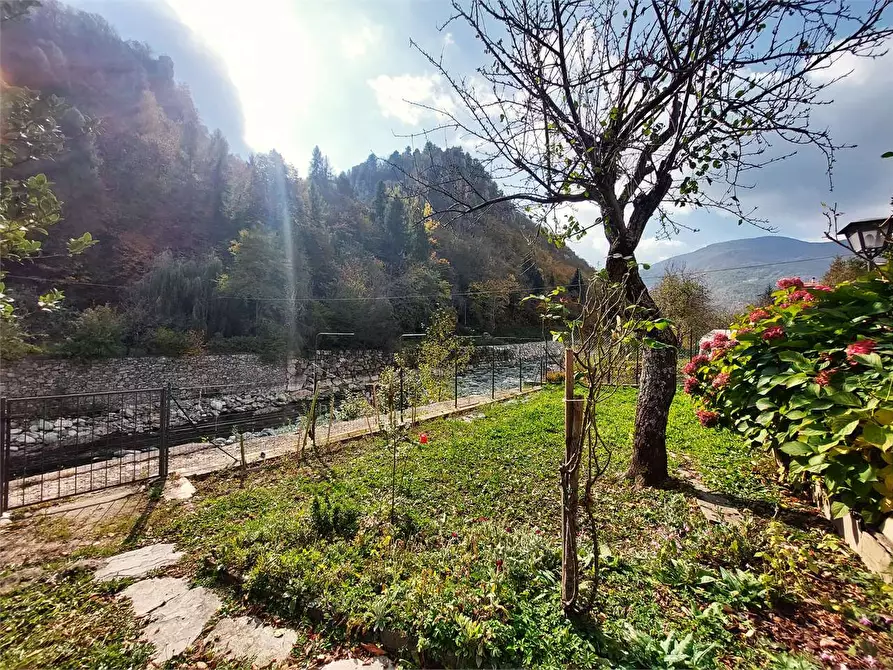 Immagine 58 di Appartamento in vendita  in Viale Cagna  66 a Ormea