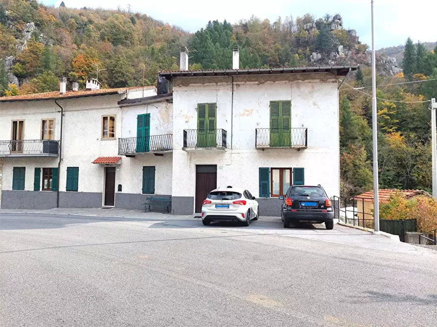 Immagine 68 di Appartamento in vendita  in Viale Cagna  66 a Ormea