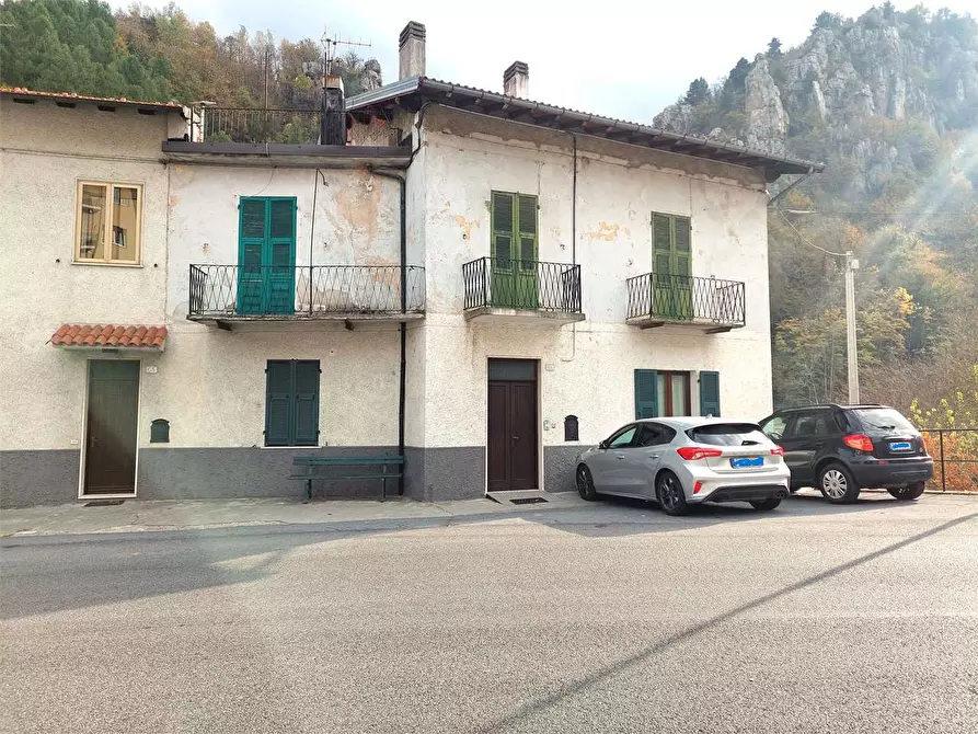 Immagine 70 di Appartamento in vendita  in Viale Cagna  66 a Ormea