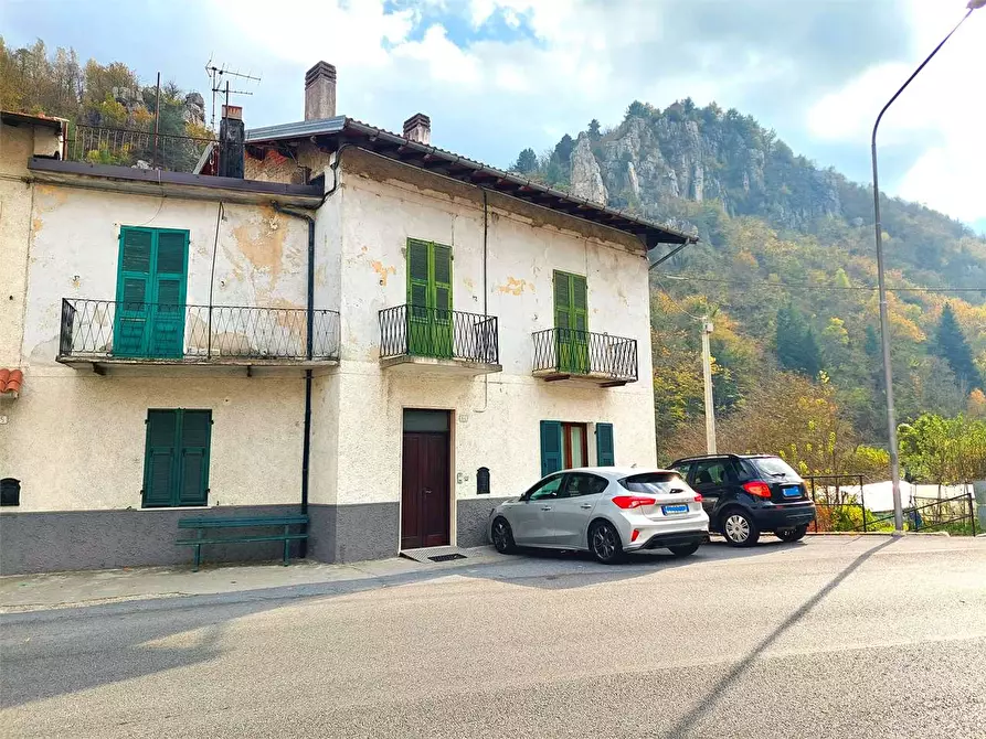 Immagine 75 di Appartamento in vendita  in Viale Cagna  66 a Ormea