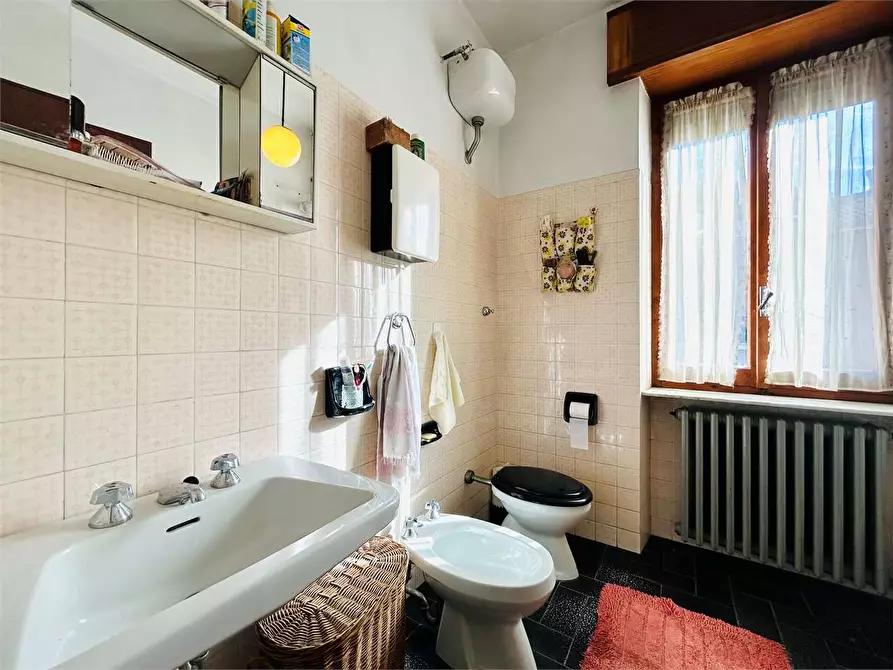 Immagine 19 di Casa indipendente in vendita  in Viale Piaggio  a Ormea