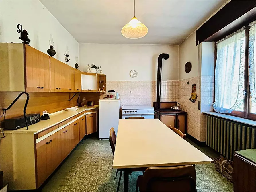 Immagine 17 di Casa indipendente in vendita  in Viale Piaggio  a Ormea