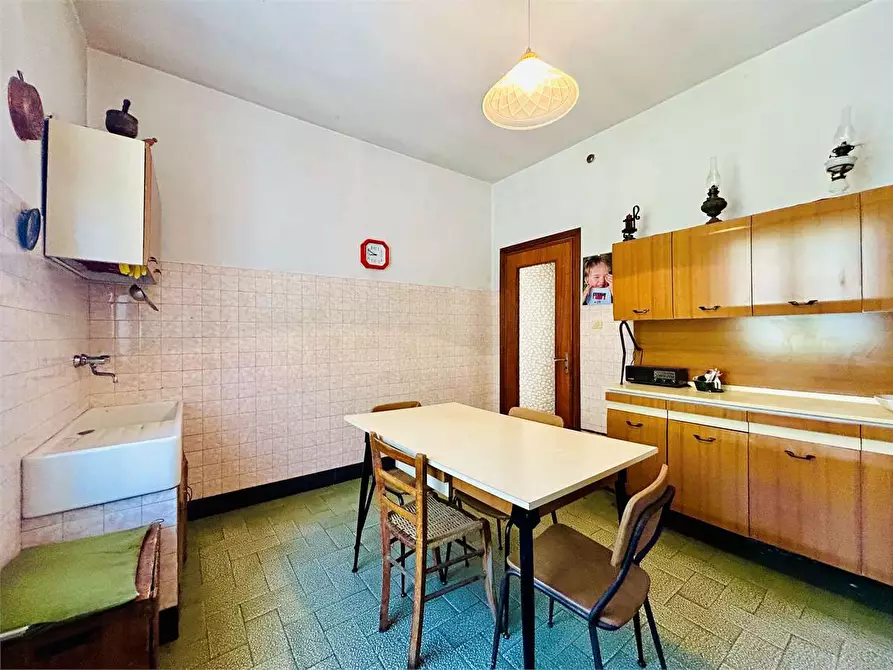 Immagine 15 di Casa indipendente in vendita  in Viale Piaggio  a Ormea