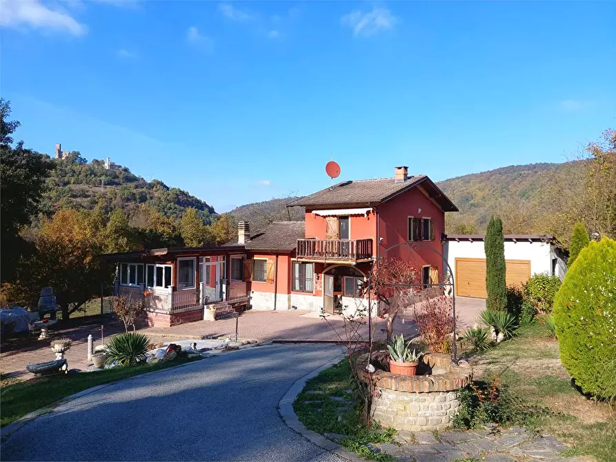 Immagine 2 di Villa in vendita  in Via della Miniera  9 a Nucetto