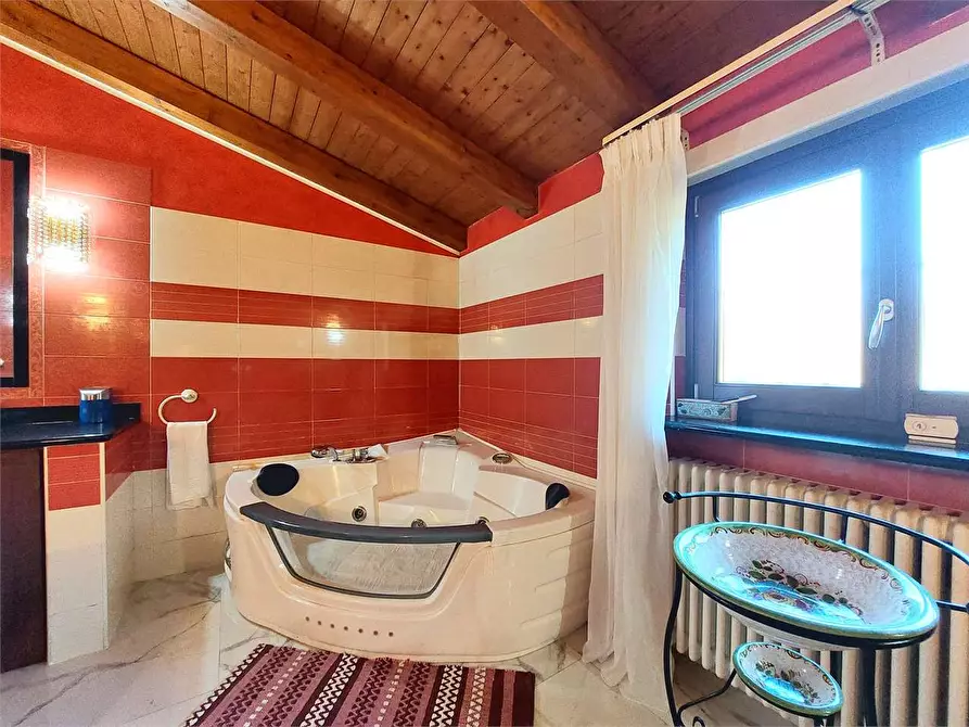 Immagine 43 di Villa in vendita  in Via della Miniera  9 a Nucetto