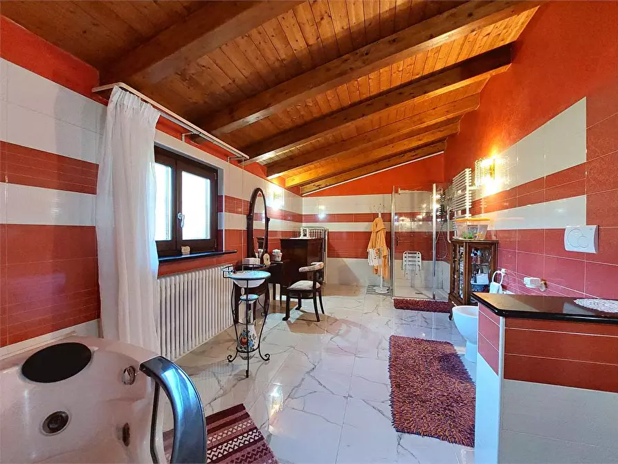 Immagine 39 di Villa in vendita  in Via della Miniera  9 a Nucetto