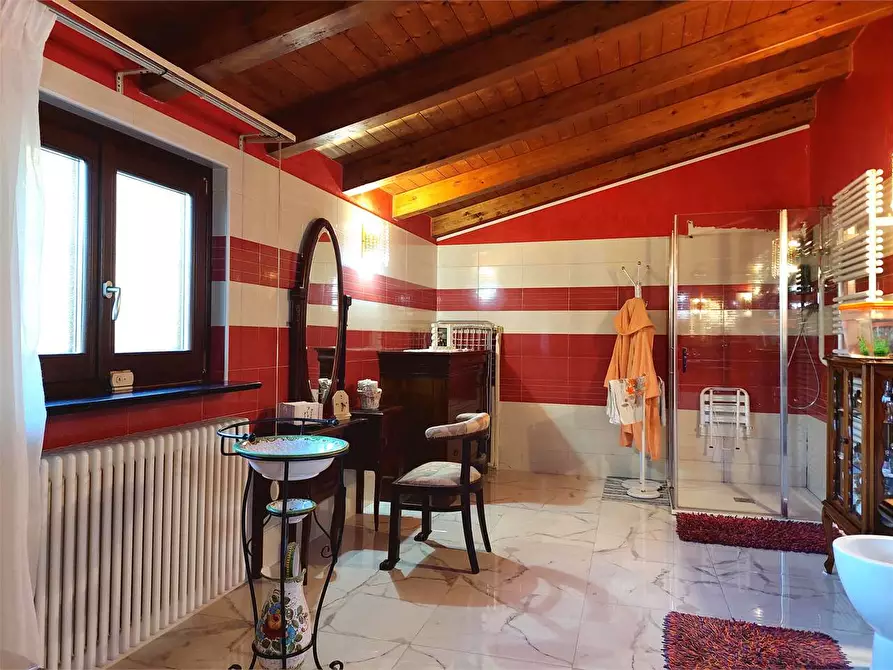 Immagine 40 di Villa in vendita  in Via della Miniera  9 a Nucetto