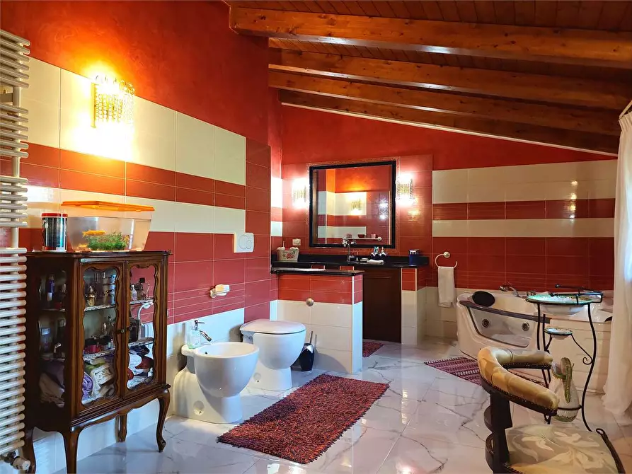 Immagine 45 di Villa in vendita  in Via della Miniera  9 a Nucetto