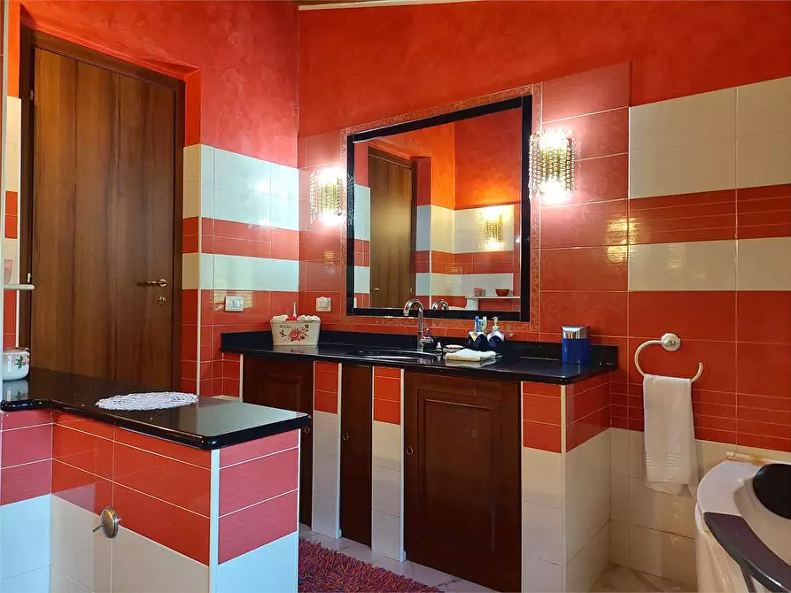 Immagine 49 di Villa in vendita  in Via della Miniera  9 a Nucetto