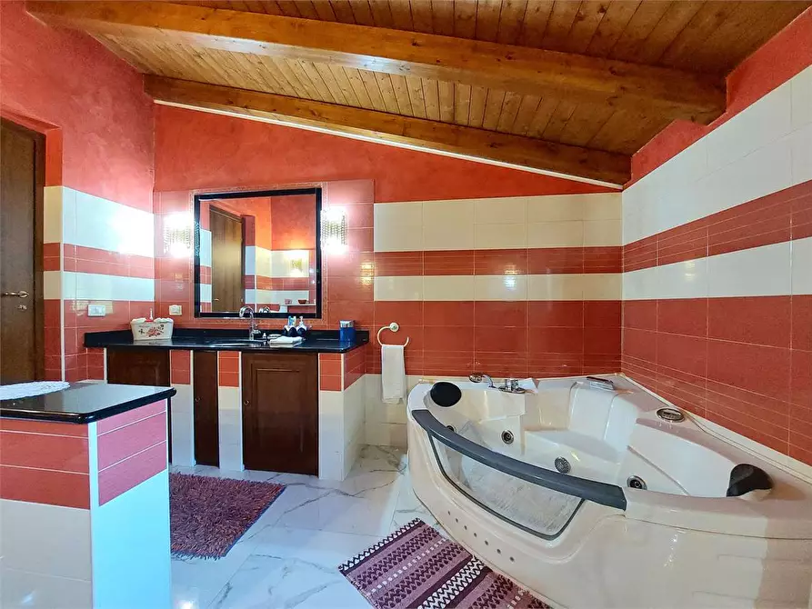 Immagine 50 di Villa in vendita  in Via della Miniera  9 a Nucetto