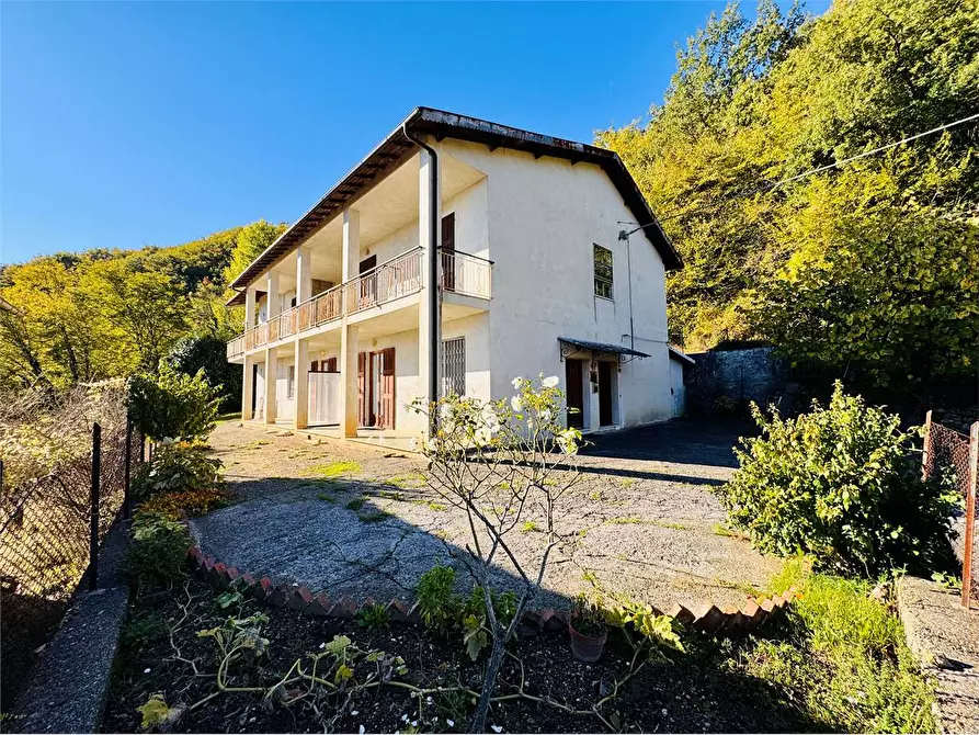 Immagine 5 di Casa indipendente in vendita  in Strada provinciale 14 2 a Borghetto D'arroscia