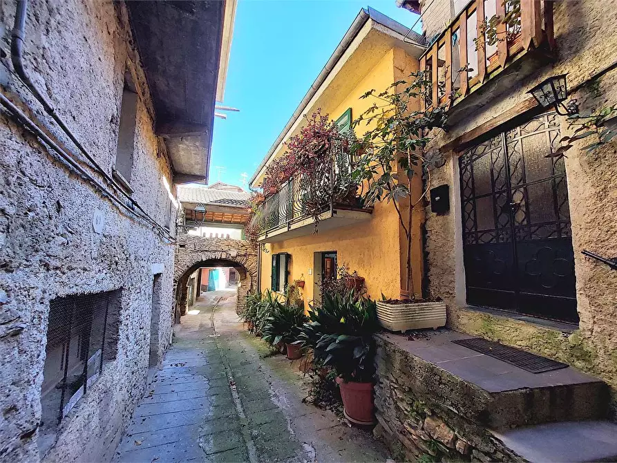 Immagine 49 di Casa indipendente in vendita  in Via Palestro 14 a Cosio D'arroscia