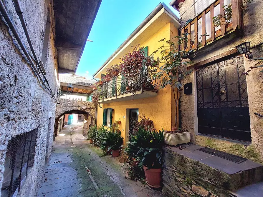 Immagine 49 di Casa indipendente in vendita  in Via Palestro 14 a Cosio D'arroscia